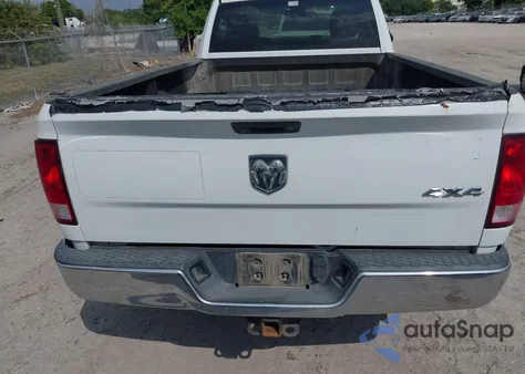 2015 Ram 2500 Tradesman z USA, uszkodzony, nr VIN 3C6MR5AJ4FG663370